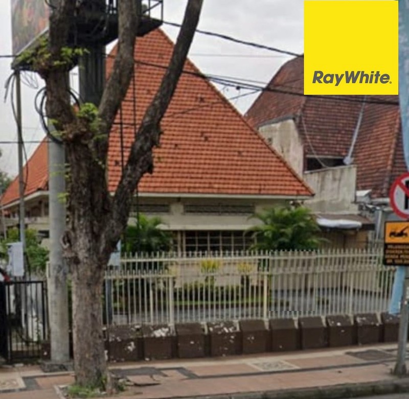 Disewakan Rumah Pusat Kota di Jalan Raya Darmo Surabaya