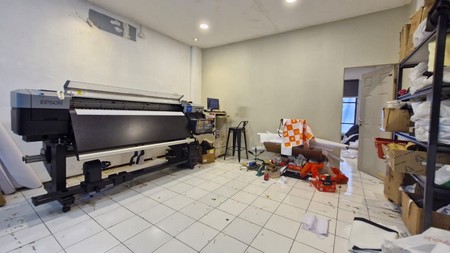 Dijual Ruko Lokasi Strategis Area Komersial Di Jl. Woltermongonsidi, Kebayoran Baru, Jakarta Selatan