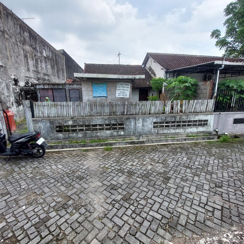 Tanah & Bangunan Lokasi Premium di Kawasan Babarsari - Depok Sleman 