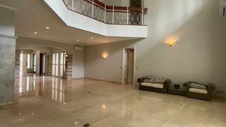 Disewakan Rumah Mewah di Menteng Prime Area - Jakarta Pusat