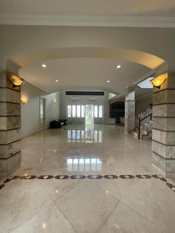 Disewakan Rumah Mewah di Menteng Prime Area - Jakarta Pusat