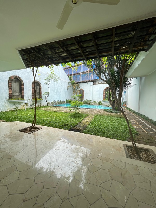 Disewakan Rumah Mewah di Menteng Prime Area - Jakarta Pusat