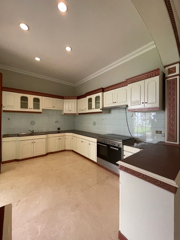 Disewakan Rumah Mewah di Menteng Prime Area - Jakarta Pusat