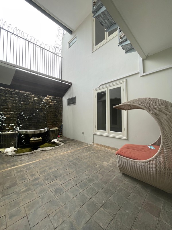 Disewakan Rumah Mewah di Menteng Prime Area - Jakarta Pusat