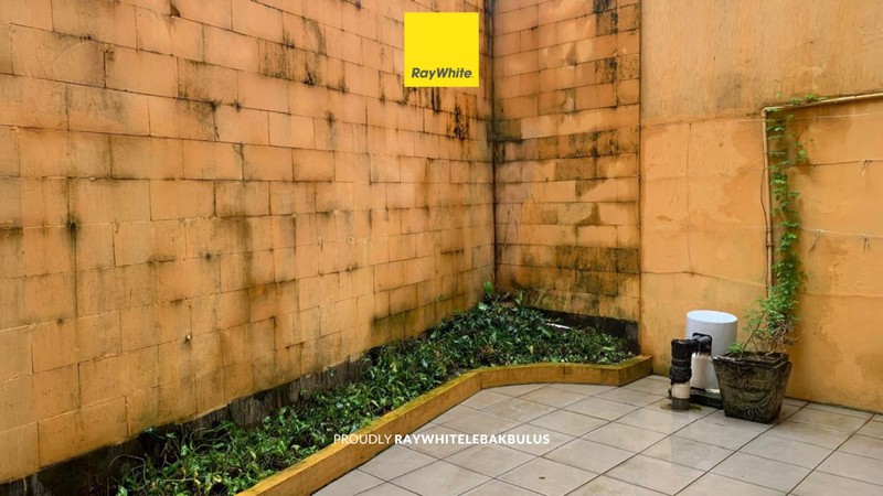 Dijual Rumah Bagus 2 Lantai Berlokasi Strategis di Kalibata deket Mampang Jaksel