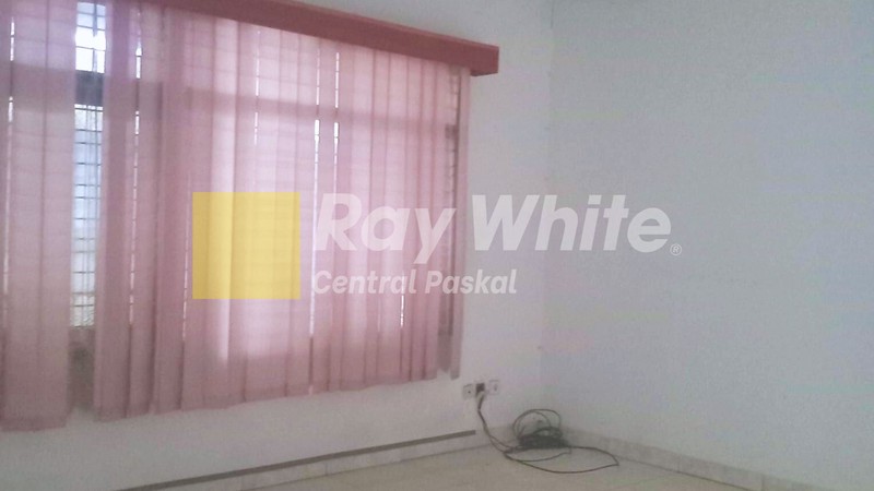 Rumah Besar di Mainroad Garuda - Harga di bawah NJOP