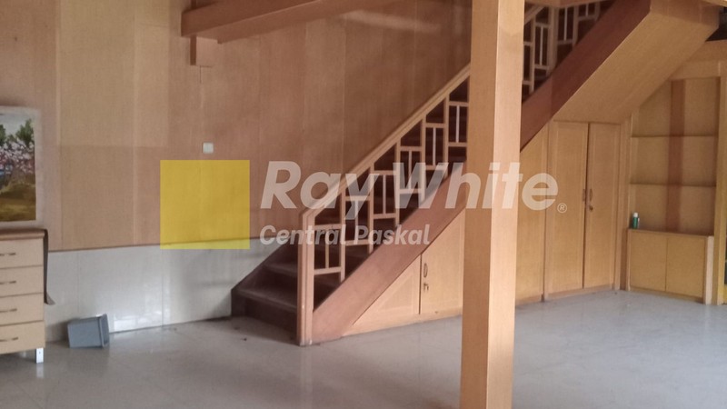 Rumah Besar di Mainroad Garuda - Harga di bawah NJOP