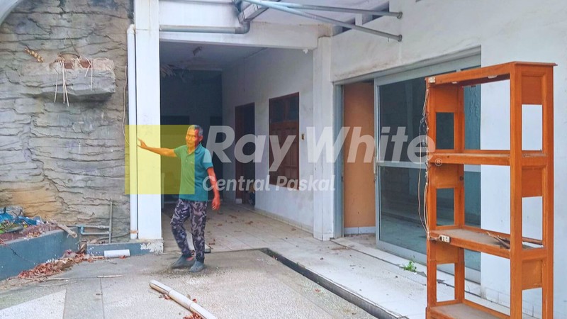 Rumah Besar di Mainroad Garuda - Harga di bawah NJOP