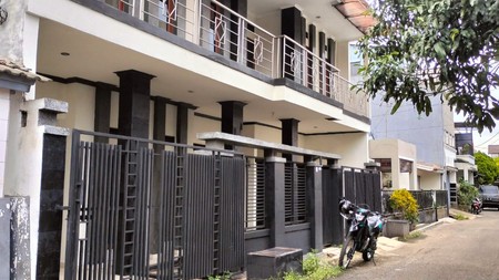Rumah lokasi strategis dekat MTC harga menarik 