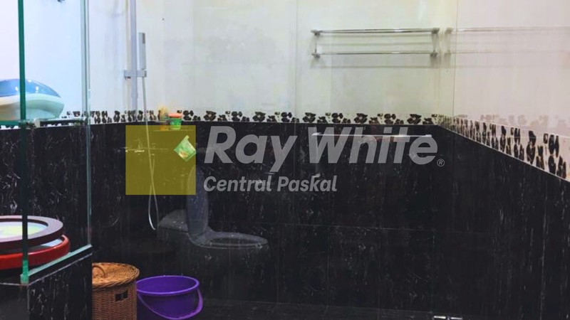 Rumah di Batu Indah Bandung