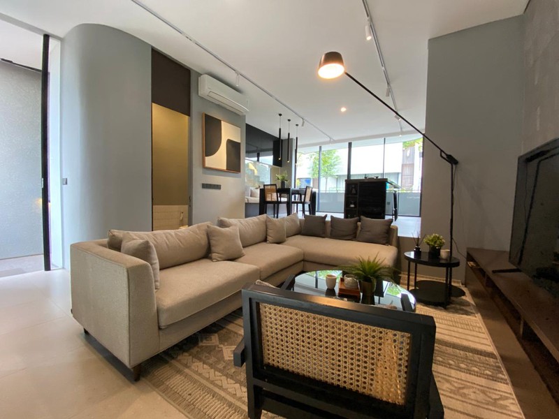 Andara Rumah Brand New 3 Lantai View Danau Dekat Pintu Tol