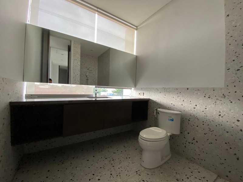 Andara Rumah Brand New 3 Lantai View Danau Dekat Pintu Tol