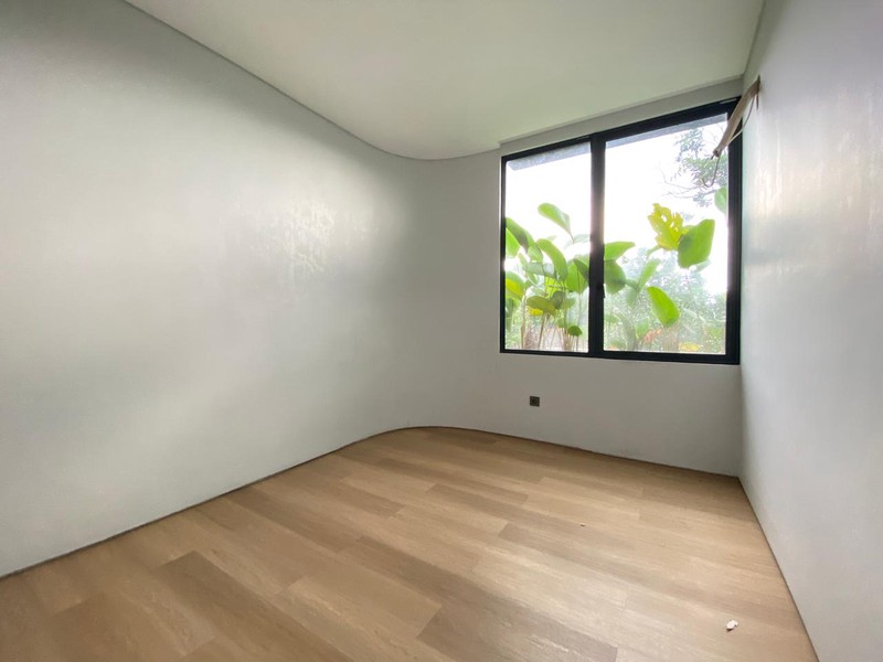 Andara Rumah Brand New 3 Lantai View Danau Dekat Pintu Tol