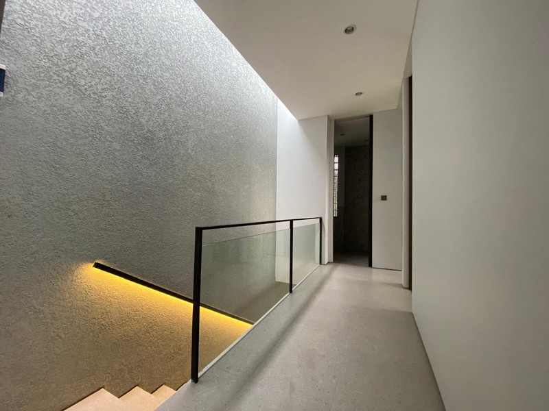 Andara Rumah Brand New 3 Lantai View Danau Dekat Pintu Tol