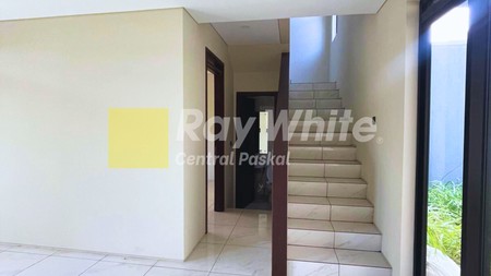 Rumah 2 Lantai di Tatar Punawangi Kota Baru Parahyangan