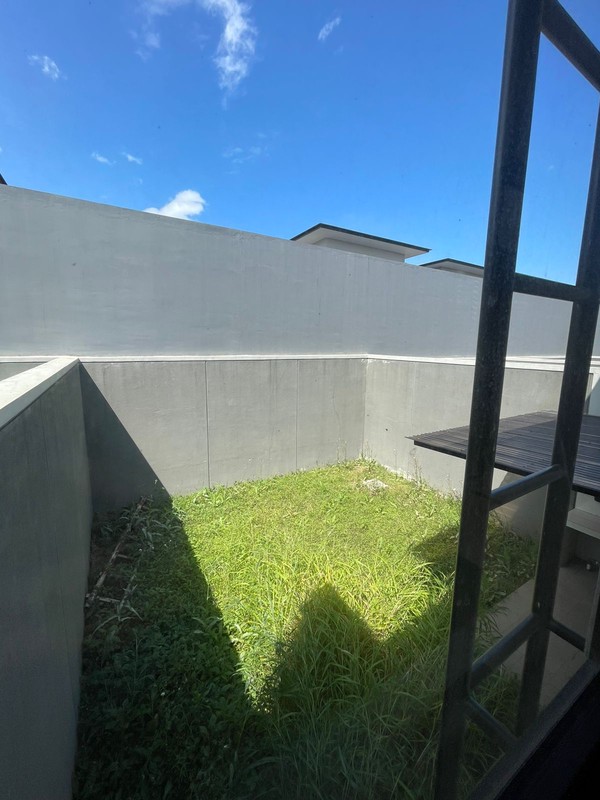 Rumah 2 Lantai di Tatar Punawangi Kota Baru Parahyangan