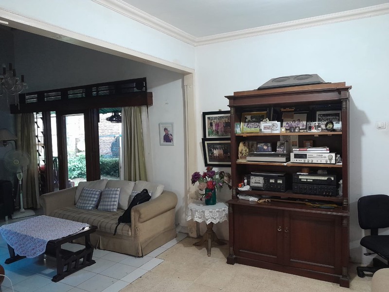 Rumah Klasik di Jagakarsa Jakarta Selatan
