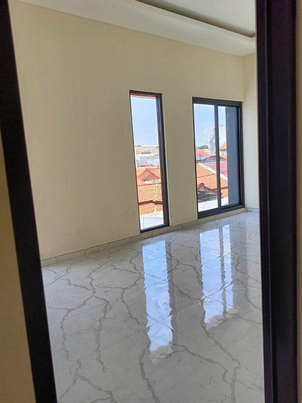 Dijual Rumah Mulyosari Baru Gress