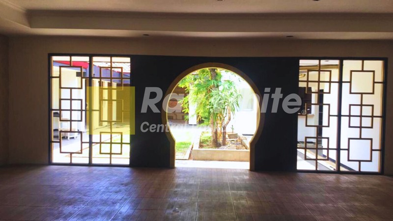 Ruang Usaha Strategis di Mainroad Dr Cipto Bandung