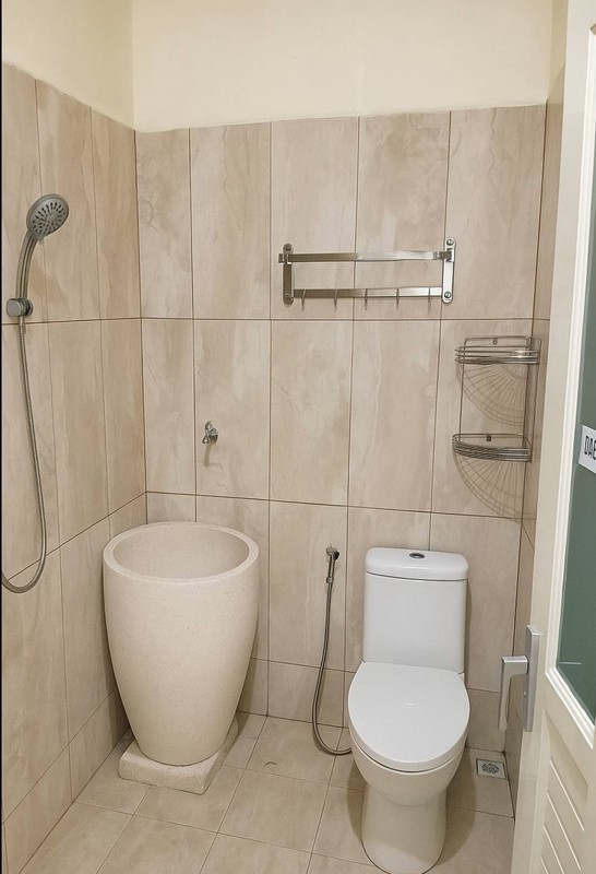 DI JUAL Rumah Siap Huni Lokasi Strategis Di Serua, Ciputat Tangerang Selatan