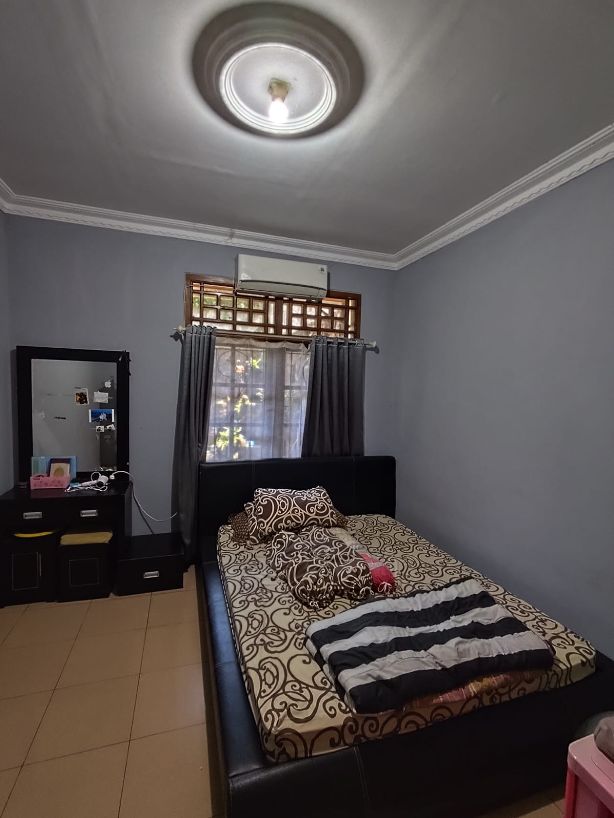 Di jual Cepat Rumah 3 Lantai di Kota Bogor (Utara) Semi Furnished