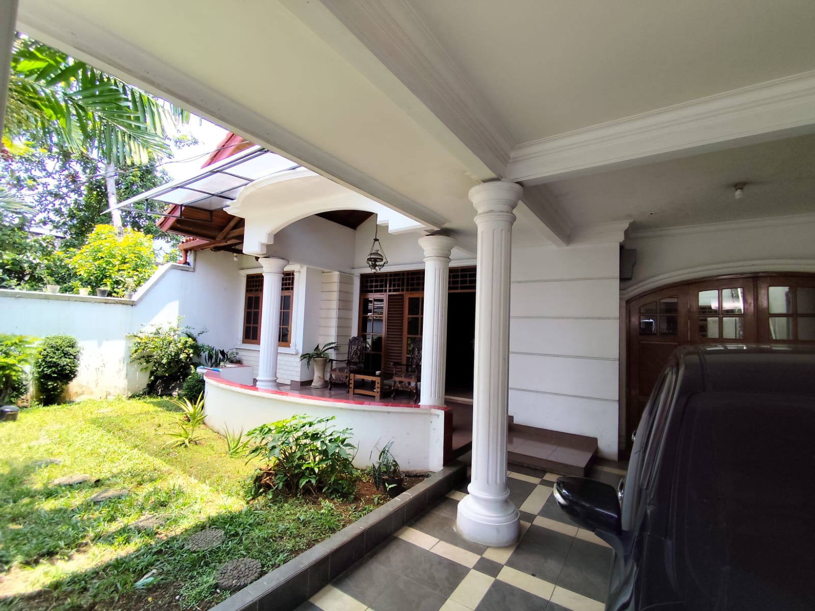 Di jual Cepat Rumah 3 Lantai di Kota Bogor (Utara) Semi Furnished