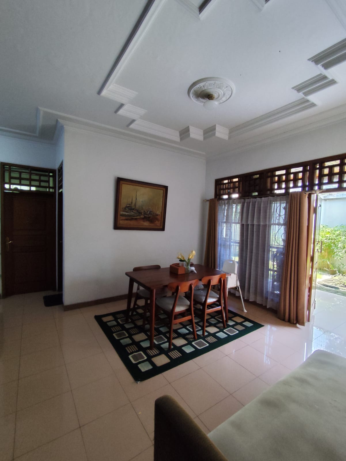 Di jual Cepat Rumah 3 Lantai di Kota Bogor (Utara) Semi Furnished