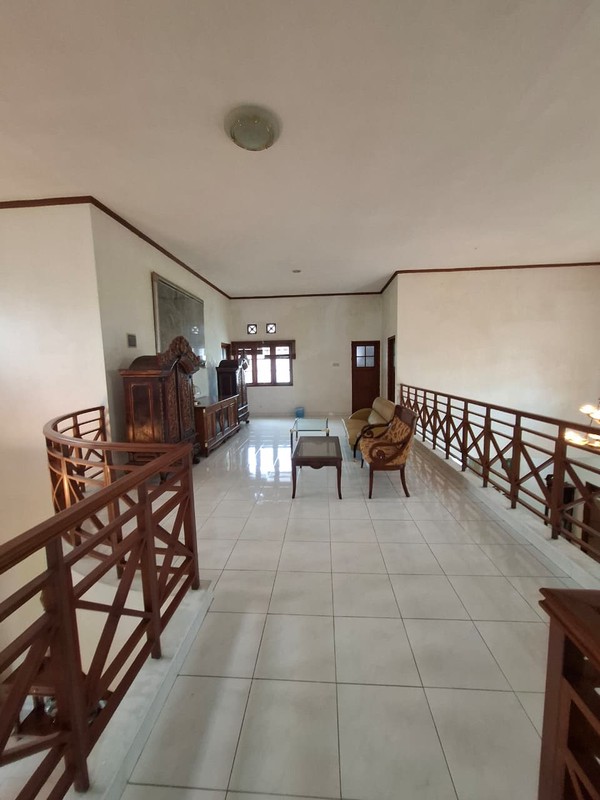 Investasi Rumah Eksklusif di Jl. Kapten Haryadi Sleman - Luas Tanah 1.289 meter dengan Lahan Sangat Luas