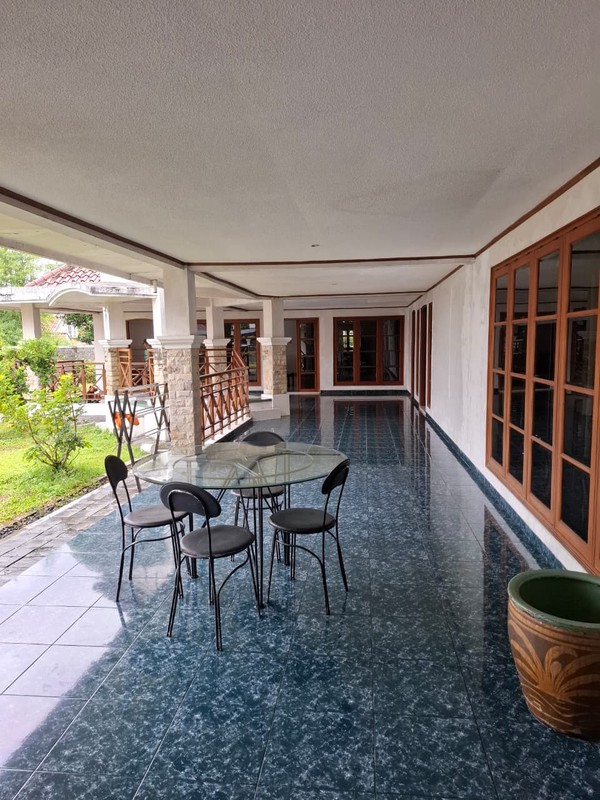 Investasi Rumah Eksklusif di Jl. Kapten Haryadi Sleman - Luas Tanah 1.289 meter dengan Lahan Sangat Luas