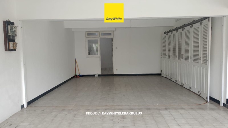 Disewa Rumah Newly Renovated Berlokasi Strategis di Pejaten dekat Mampang Jaksel