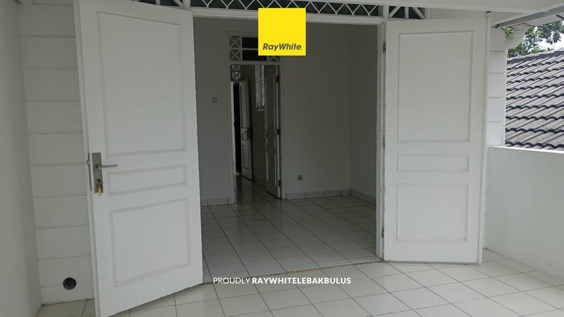 Disewa Rumah Newly Renovated Berlokasi Strategis di Pejaten dekat Mampang Jaksel