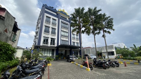 Gedung Perkantoran Lebak Bulus