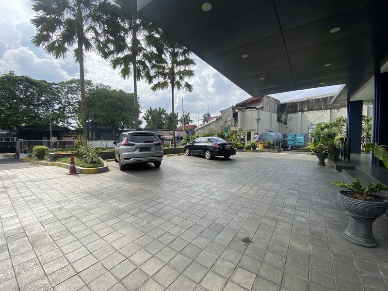 Gedung Perkantoran Lebak Bulus