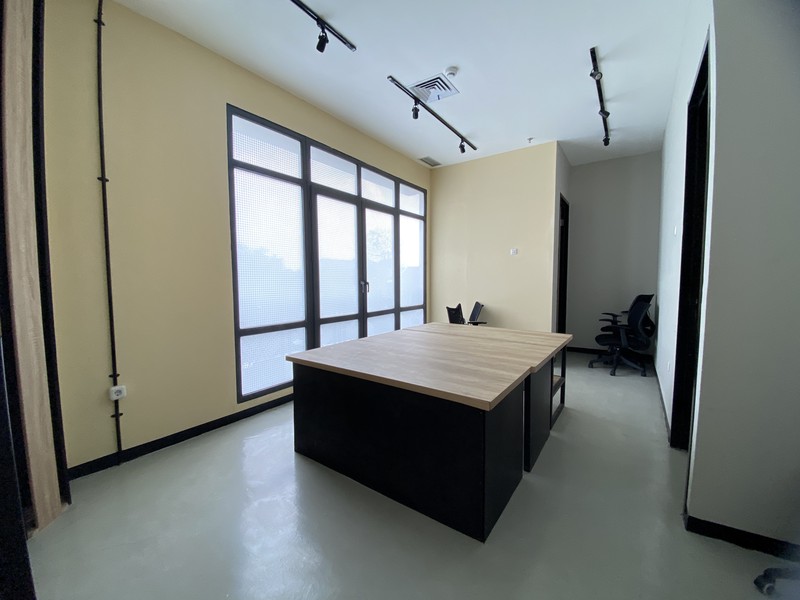 Gedung Perkantoran Lebak Bulus