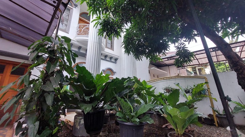 Rumah Klasik dan Homey di Petukangan Jakarta Selatan Lokasi Strategis