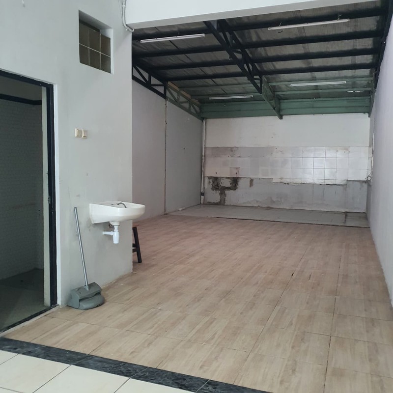 Ruko di Kota Baru Parahyangan Dekat Universitas Maranatha 