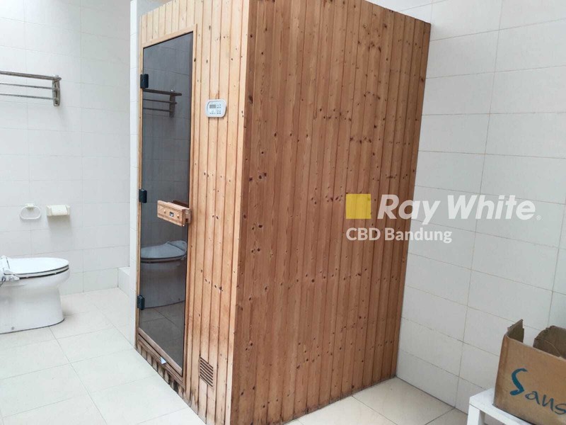 Rumah Mewah 2,5 Lantai di Setiabudi Regency Bandung Utara