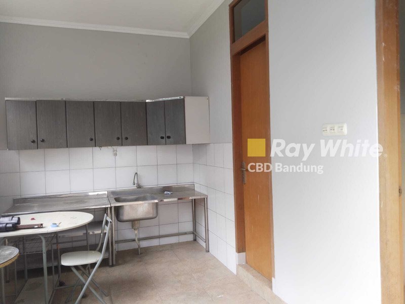 Rumah Mewah 2,5 Lantai di Setiabudi Regency Bandung Utara