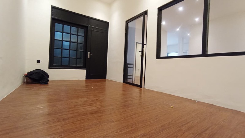 Rumah Kantor Disewakan Akses Jalan 3 Mobil Lokasi Tebet Jaksel