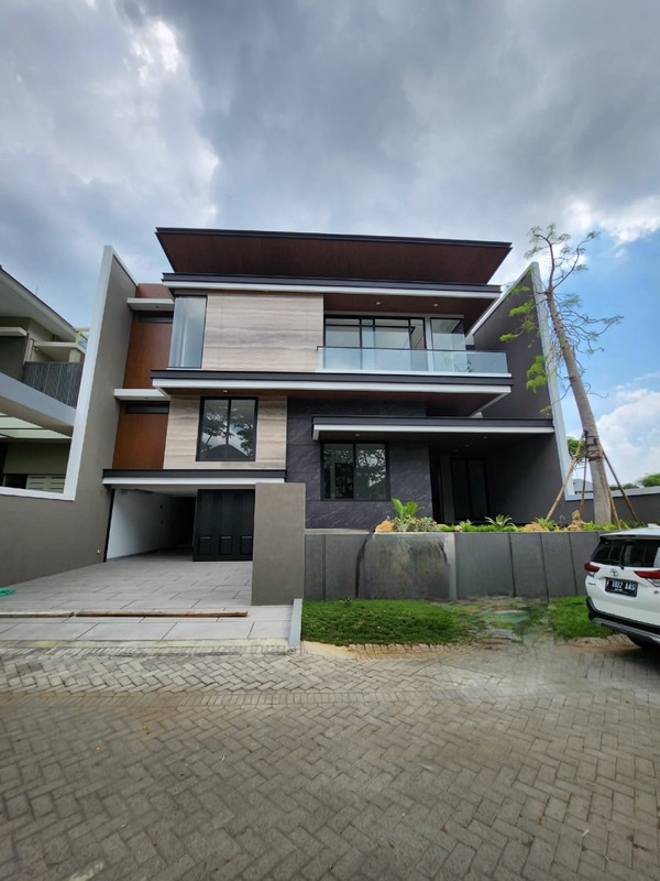 DIJUAL Rumah Baru Mewah Bukit telaga golf Citraland Surabaya - Lokasi dkt Gwalk