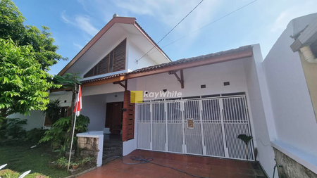 Rumah Klasik Terawat Area Buah Batu