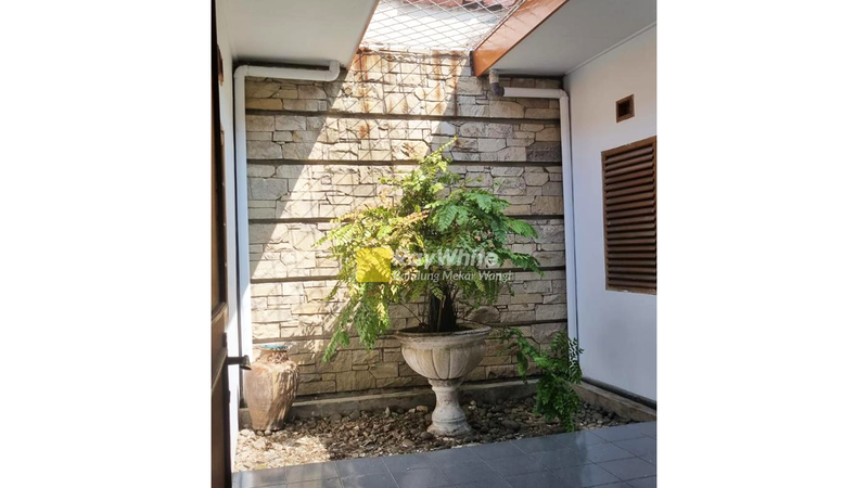 Rumah Klasik Terawat Area Buah Batu