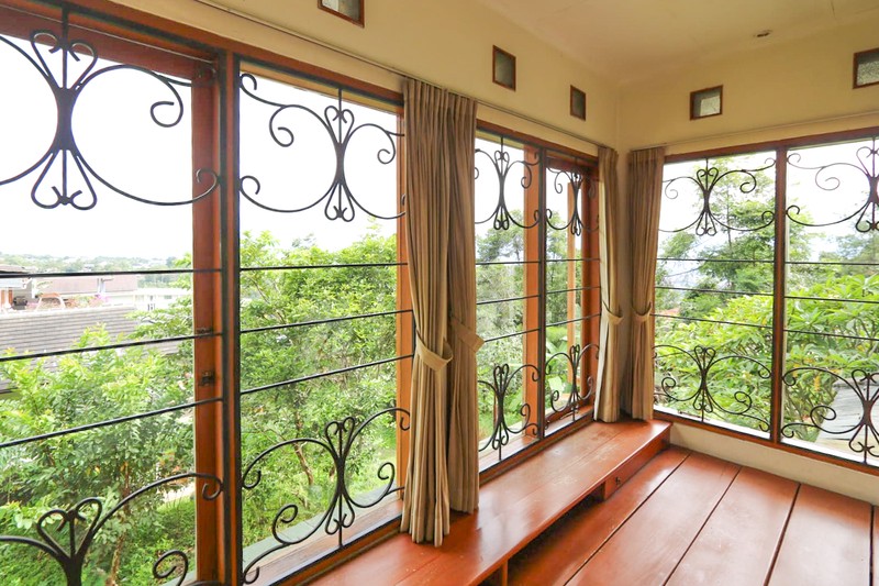 Rumah Villa di Dago Pakar, Dekat Ciumbuleuit, Akses ke Lembang 