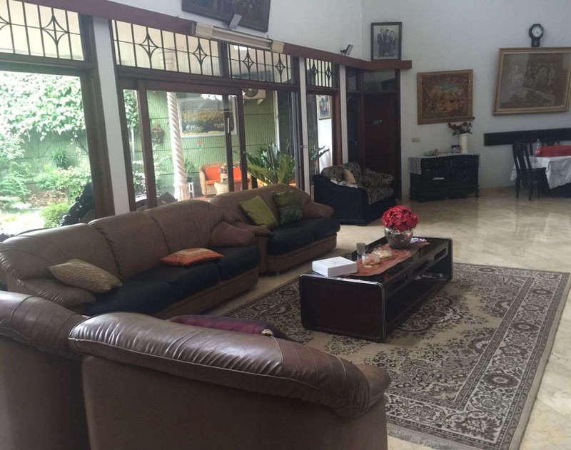 RUMAH LUXURY DI KAWASAN EXCLUSIVE! Rumah nyaman dan cantik di Taman Sakura, Bandung
