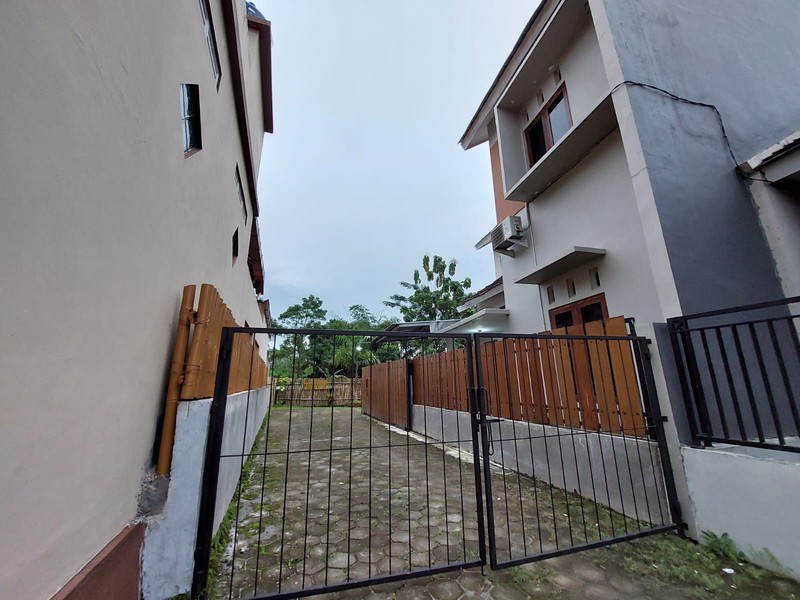 RUMAH DEKAT HOTEL HYATT 3 KAMAR