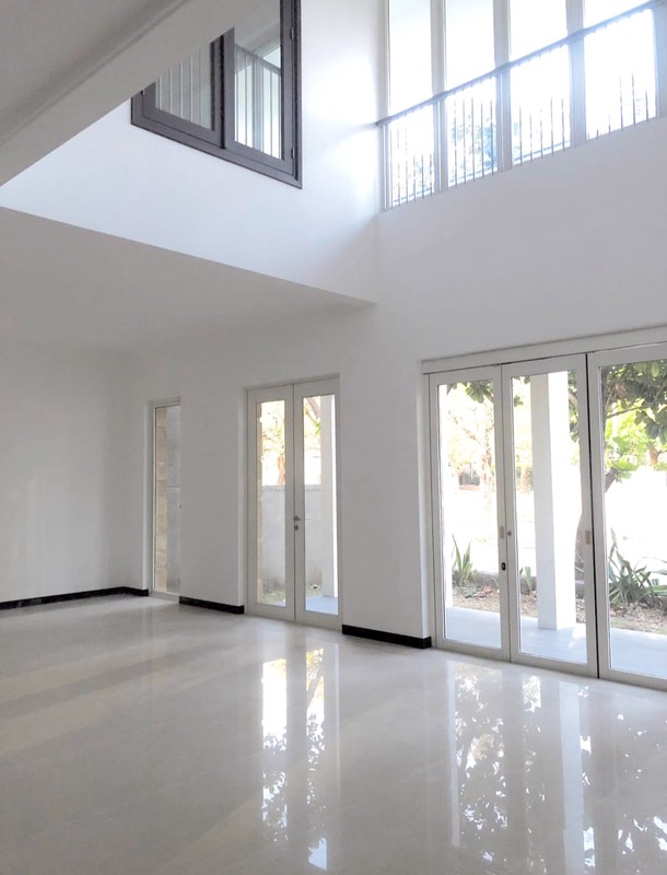 Rumah di Citraland Diamond Hill Surabaya Barat, Minimalis, 2 Lantai, Lingkungan Elit, Siap Huni - LT -