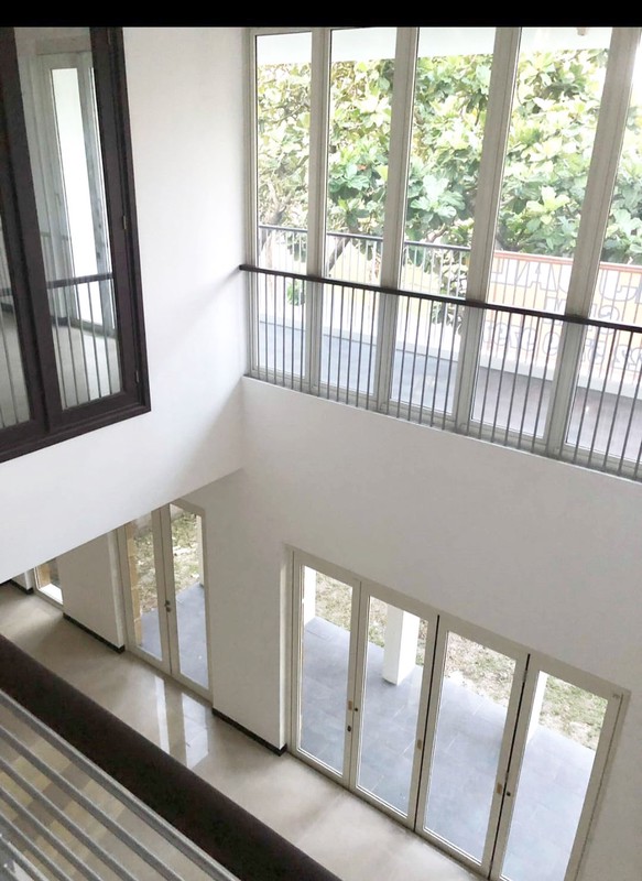 Rumah di Citraland Diamond Hill Surabaya Barat, Minimalis, 2 Lantai, Lingkungan Elit, Siap Huni - LT -