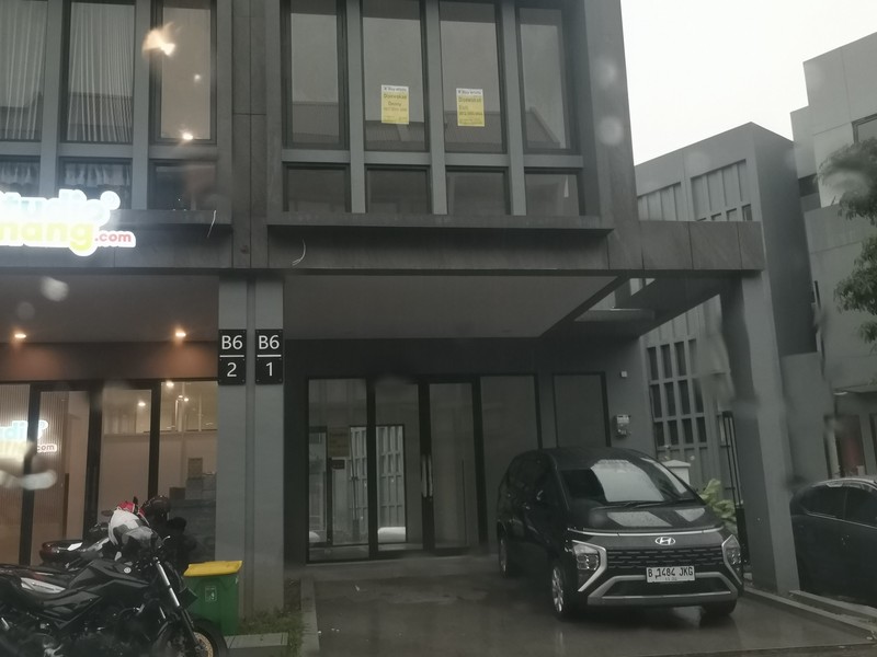 RUKO DEL REY 3 LANTAI