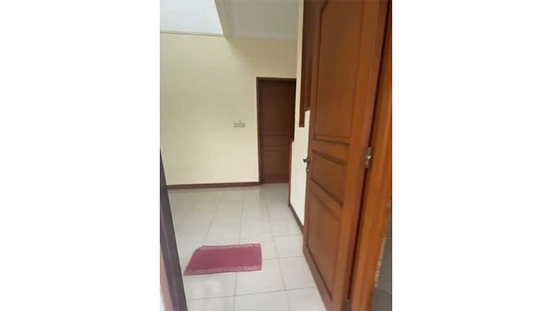 Rumah Jl Skip Gedung Tujuh, Bogor