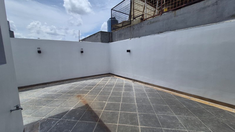 RUMAH SEWA TEBET BARAT - AKSES 3 MOBIL - 4+1 KT - 250 m² BANGUNAN